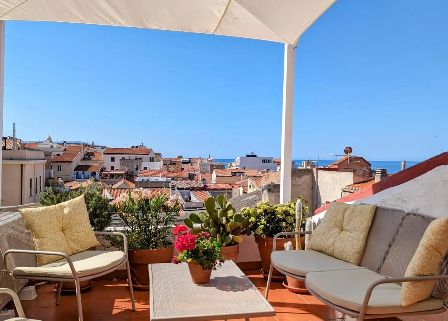 Panorama Guest House Alguer Bed and breakfast